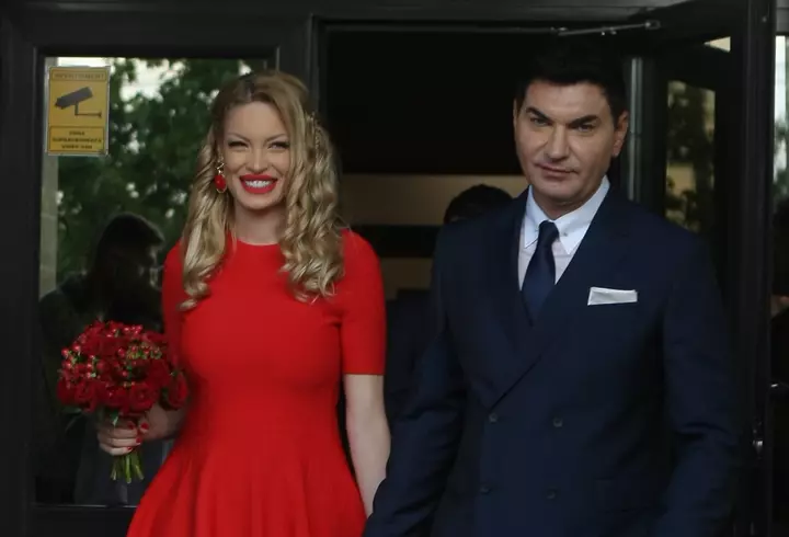 Doiniţa Oancea a publicat prima poză cu iubitul pe care l-a ţinut ascuns 3 ani. Actriţa din "Fructul oprit" e îndrăgostită