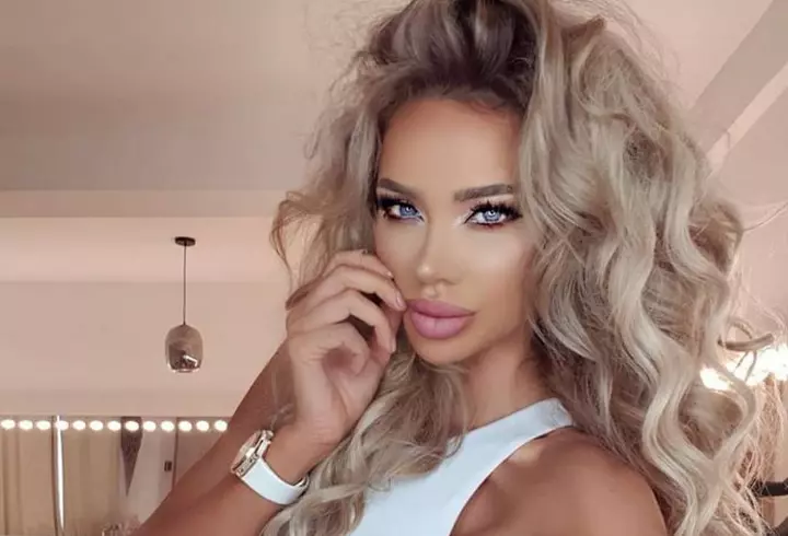 Cum îți îngrijești părul în sezonul rece! Stilistul vedetelor spune tot!