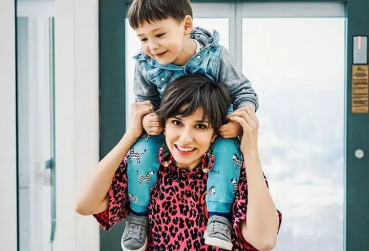 Camelia Potec, apariţie uimitoare după ce a născut. Fiica sa a împlinit o lună