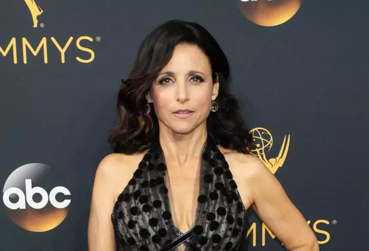 Cum îți îngrijești părul în sezonul rece! Stilistul vedetelor spune tot!