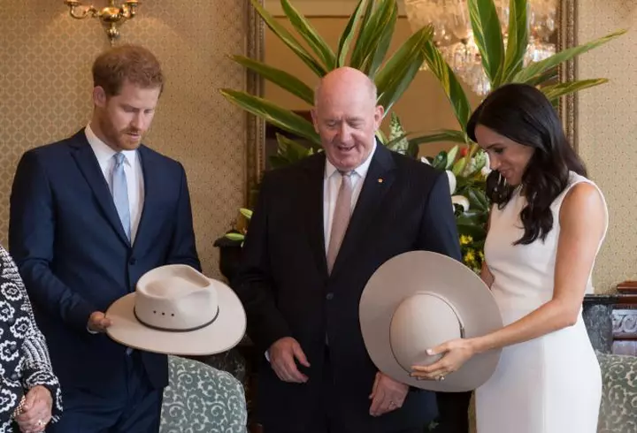 Cum îți îngrijești părul în sezonul rece! Stilistul vedetelor spune tot!