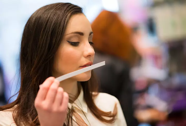 Mască detoxifiantă pentru tenul gras cu argilă și cafea