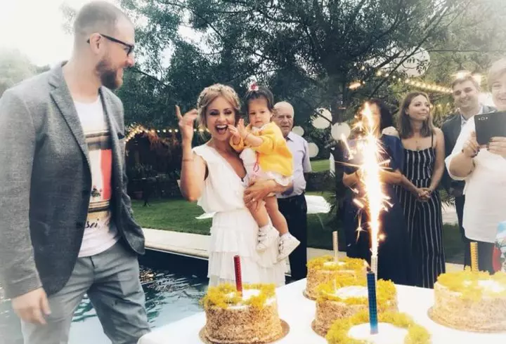 Ce meserii au avut vedetele de la noi înainte să fie celebre. Nici nu te-ai fi așteptat!