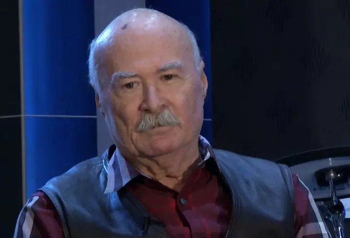 Ce meserii au avut vedetele de la noi înainte să fie celebre. Nici nu te-ai fi așteptat!