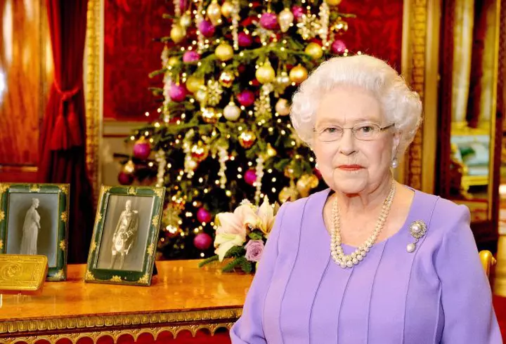 Meghan Markle poartă un inel cu Mâna Fatimei pentru a se proteja de deochi!