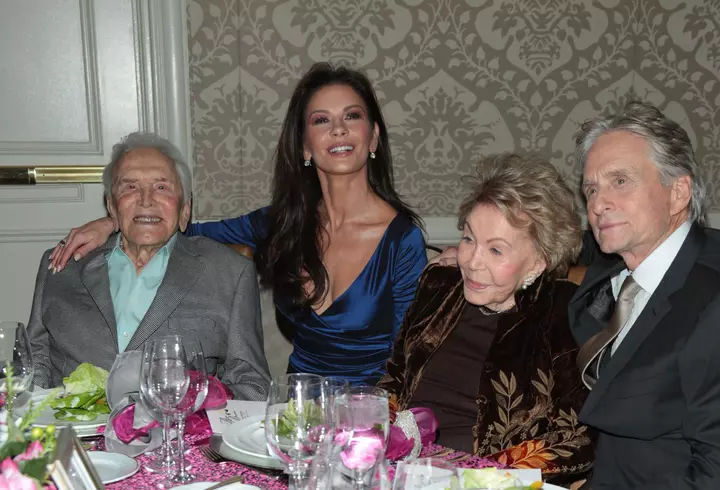 O mai ții minte pe Kitty Cepraga? Cum arată acum actrița care a părăsit România în urmă cu 15 ani!