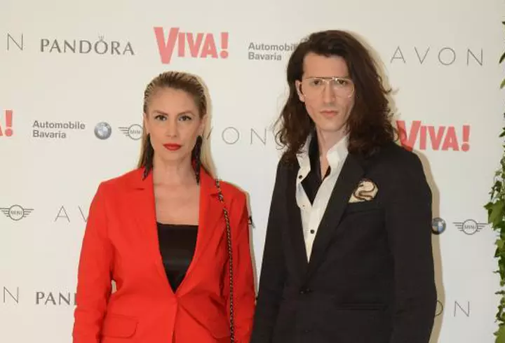 Trecutul neştiut al Ralucăi Bădulescu. Cum arată şi ce face fostul soţ al vedetei