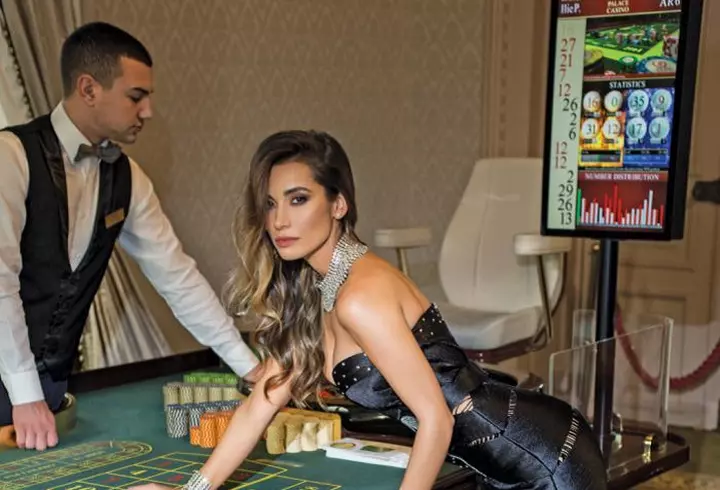 Începuturile carierei Ilincăi Vandici. A împărțit pliante în București: ”Mi-am promis ca fotogafii să se bată pentru o poză bună la panou, cu mine”