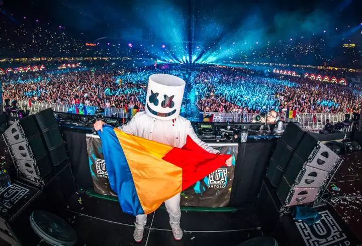 O mai ții minte pe Kitty Cepraga? Cum arată acum actrița care a părăsit România în urmă cu 15 ani!