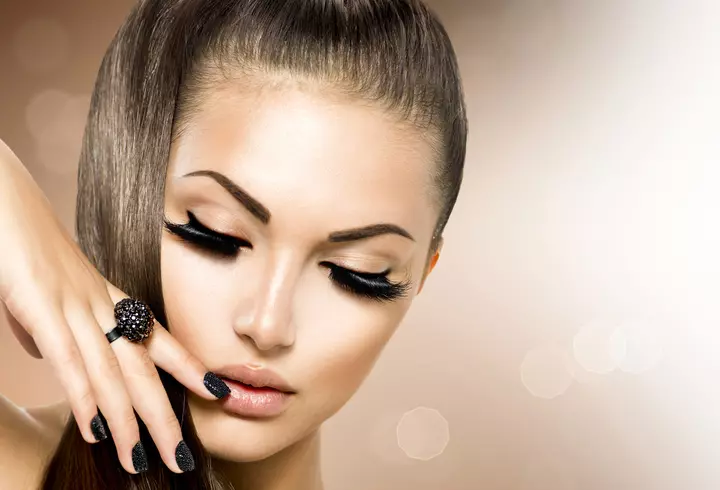 Spray fixator de machiaj din ingrediente naturale! Cum să-l prepari acasă