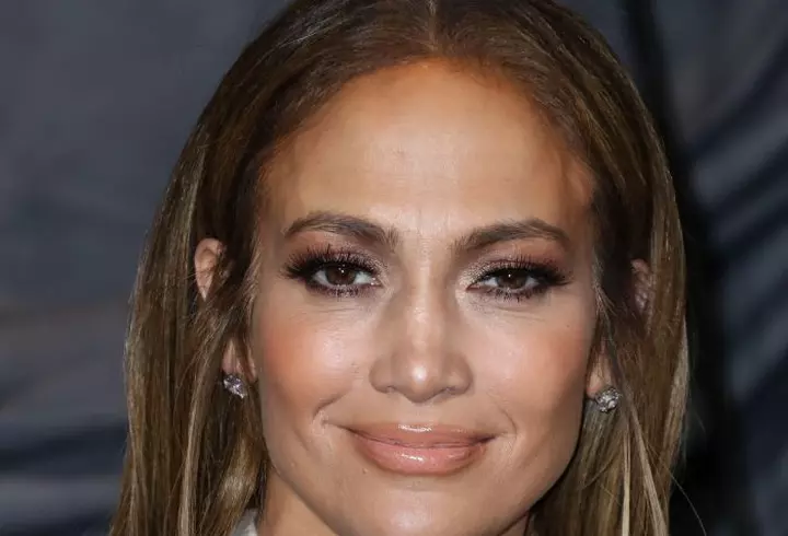 Fă-ți propriul tonic din rozmarin! Ideal pentru împătimitele bronzului!