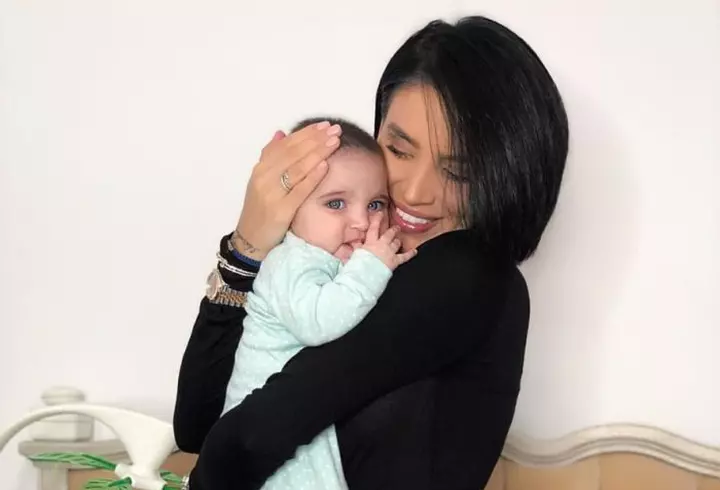 Tania Budi, la 51 de ani - dovadă că frumusețea nu are vârstă. Imagini cu femeia pe care au iubit-o pătimaș cei mai doriți bărbați din România