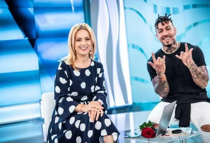 Simona Gherghe a ales numele băiețelului. Cum îl va pe chema pe cel de-al doilea copil al prezentatoarei TV: ”Ca să păstrăm tradiția...”