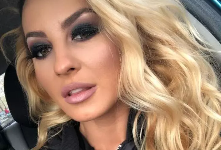 Tania Budi, la 51 de ani - dovadă că frumusețea nu are vârstă. Imagini cu femeia pe care au iubit-o pătimaș cei mai doriți bărbați din România