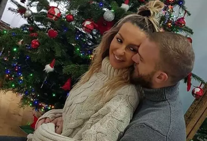 Tania Budi, la 51 de ani - dovadă că frumusețea nu are vârstă. Imagini cu femeia pe care au iubit-o pătimaș cei mai doriți bărbați din România