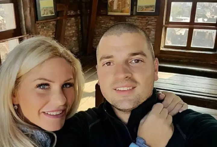 Giulia s-a lăsat pe mâna medicului estetician: ”Nu o să arăt ca venind de la muzeul figurilor de ceară”. Iată rezultatul!