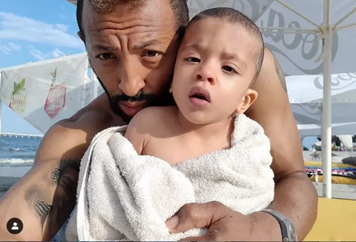 Giulia s-a lăsat pe mâna medicului estetician: ”Nu o să arăt ca venind de la muzeul figurilor de ceară”. Iată rezultatul!