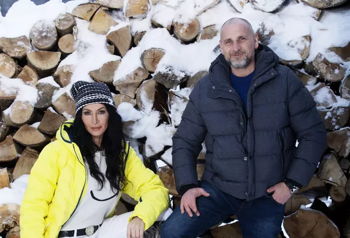 Războiul divelor! Cristina Țopescu și Marina Almășan, la cuțite din cauza Vioricăi Dăncilă