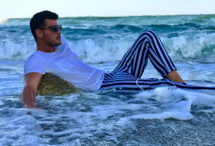 Victor Slav și noua iubită nu se mai ascund. Cum l-a fotografiat Raluca pe fostul soț al Biancăi Drăgușanu