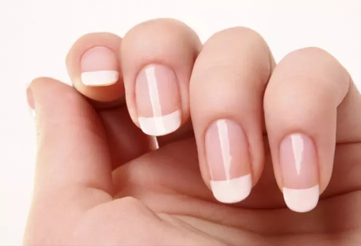 (P) FOREO lansează LUNA 3 pentru împrospătarea, hidratarea și tonifierea tenului tău