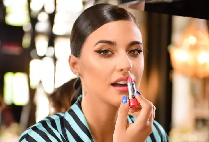 O mai știi pe Mădălina Drăghici, partenera din telenovele a lui Radu Vâlcan? Iată cum arată acum!