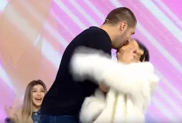 Margherita și Iuliana Luciu au fost eliminate de la Asia Express. Bruneta a avut mari probleme de sănătate