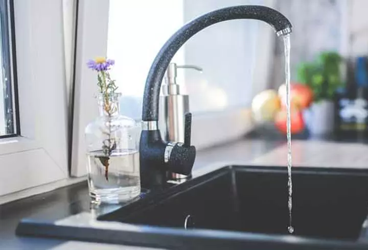 (P) Cum asortezi geanta și pantofii- sfaturi de stil și idei pentru vară