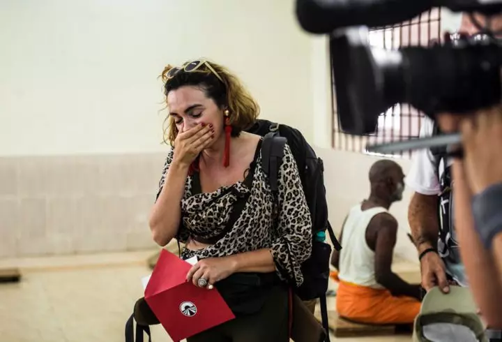 O mai ții minte pe Raluca Lăzăruț? Cum arată prezentatoarea TV la 5 ani de când a părăsit România