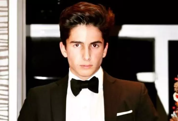 Vedetele Asia Express, nevoite să renunțe la podoaba capilară pentru un avantaj în competiție