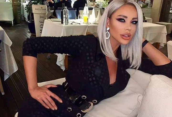 Ruby și-a făcut 2 operații estetice în secret, la 18 ani. Acum are probleme grave cu sânii!