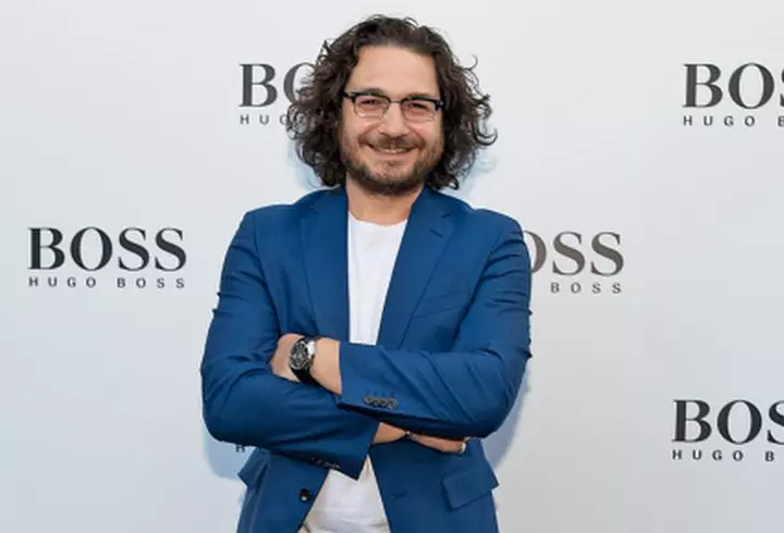 Elena Gheorghe, schimbare de look pentru videoclipul piesei „Turboman”