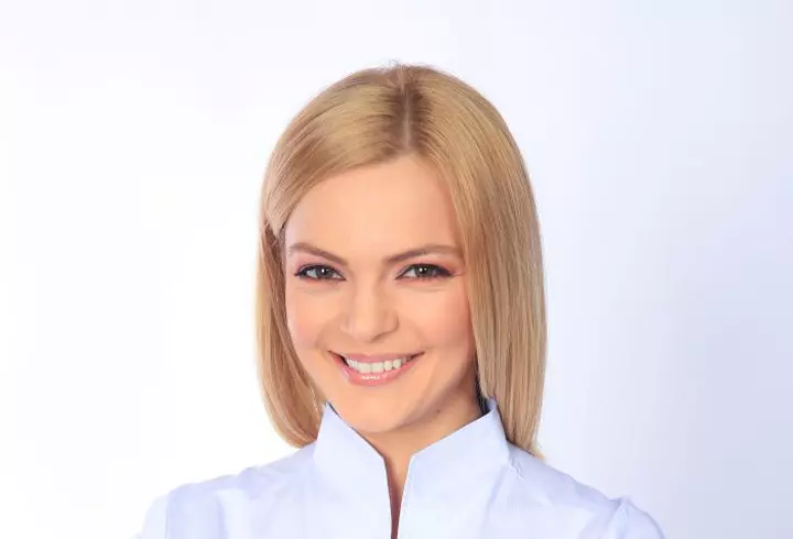 Elena Gheorghe și familia, pictorial EXCLUSIV în VIVA! de aprilie. Povestea nespusă a unei iubiri interzise