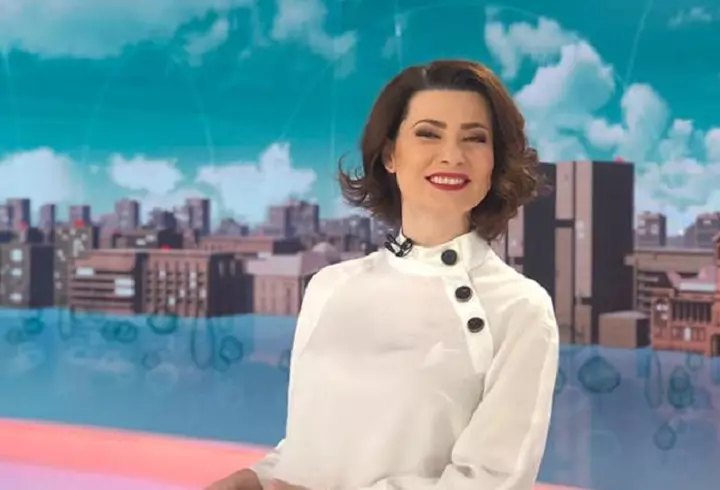 Andreea Bălan, primele declarații din spital. Proaspăta mămică mulțumește medicilor că au salvat-o