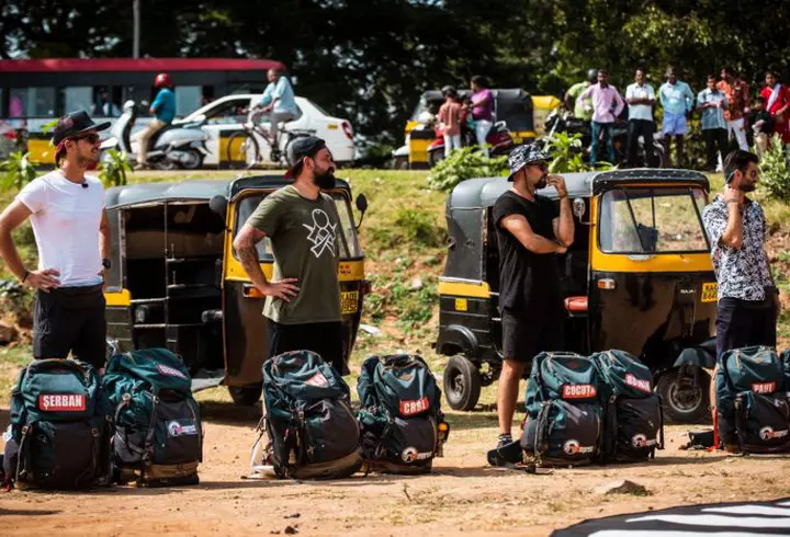 Ruby și-a făcut 2 operații estetice în secret, la 18 ani. Acum are probleme grave cu sânii!