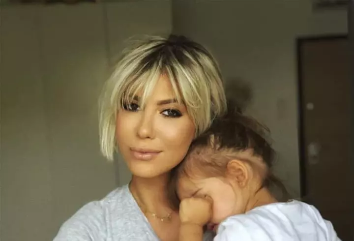 Ruby și-a făcut 2 operații estetice în secret, la 18 ani. Acum are probleme grave cu sânii!