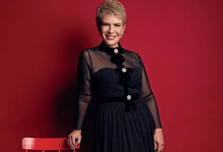 Elena Gheorghe, schimbare de look pentru videoclipul piesei „Turboman”