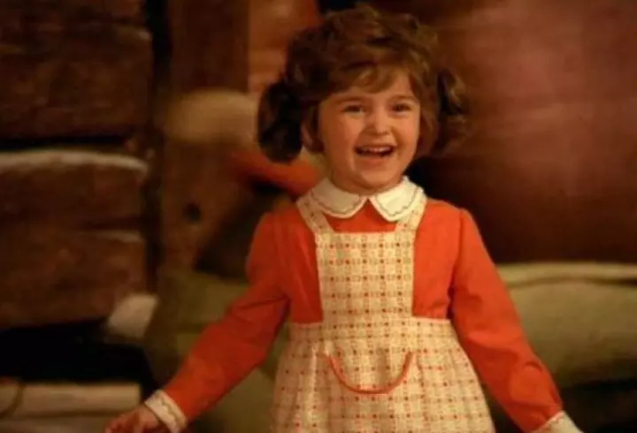 Elena Gheorghe și familia, pictorial EXCLUSIV în VIVA! de aprilie. Povestea nespusă a unei iubiri interzise