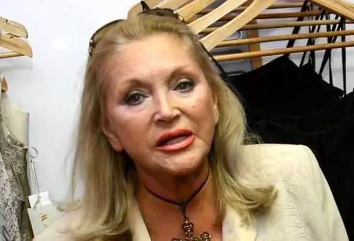 Elena Gheorghe și familia, pictorial EXCLUSIV în VIVA! de aprilie. Povestea nespusă a unei iubiri interzise