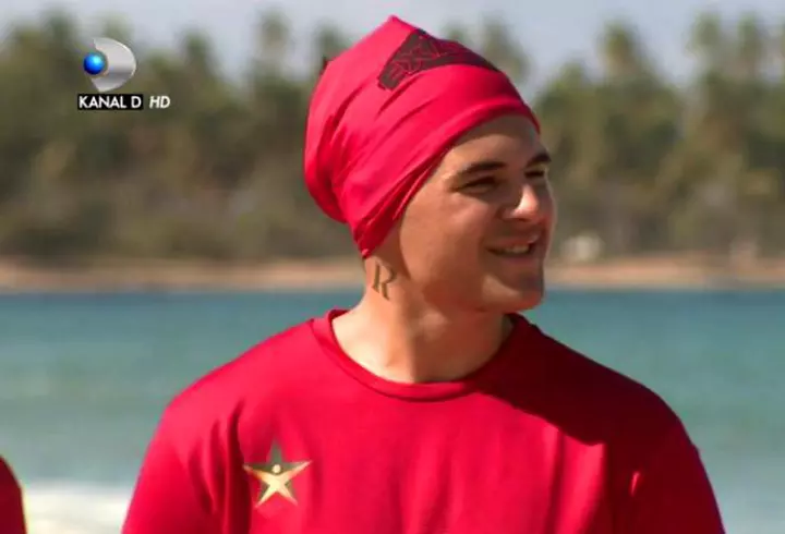 Ruby și-a făcut 2 operații estetice în secret, la 18 ani. Acum are probleme grave cu sânii!