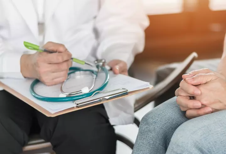 (P) Cum asortezi geanta și pantofii- sfaturi de stil și idei pentru vară