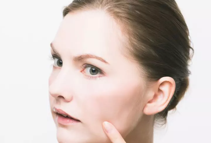 (P) FOREO lansează LUNA 3 pentru împrospătarea, hidratarea și tonifierea tenului tău