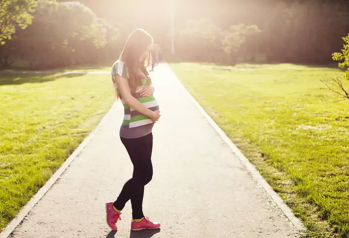 (P) Cum asortezi geanta și pantofii- sfaturi de stil și idei pentru vară