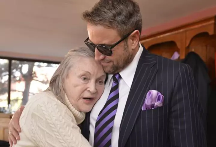 Elena Gheorghe și familia, pictorial EXCLUSIV în VIVA! de aprilie. Povestea nespusă a unei iubiri interzise