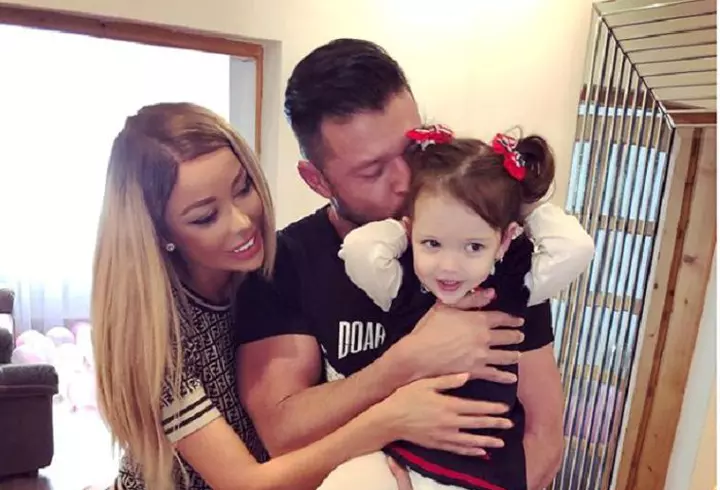 Ce semnificație are numele celui de-al șaselea copil al Ancăi Serea. Viitoarea mămică este însărcinată în 6 luni și va avea o fetiță