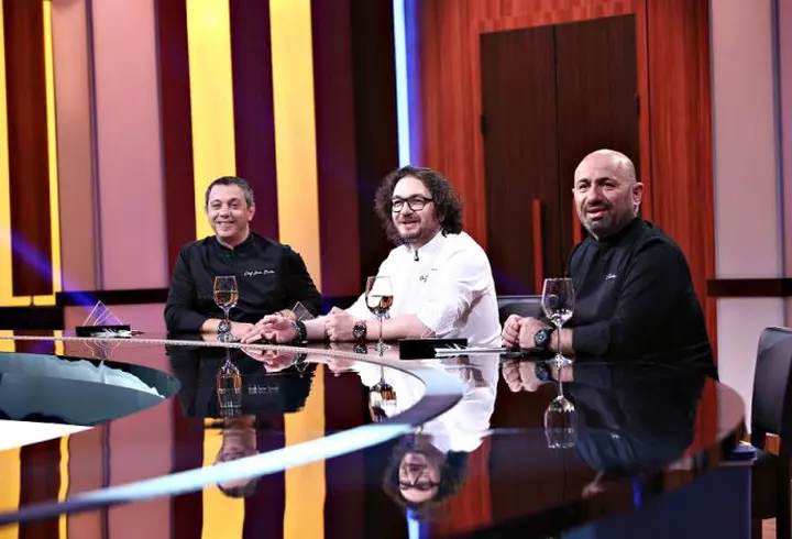 Adevărul despre relația dintre Cristina Ciobănașu și mama adoptivă! E Ruxandra Ion un părinte sever?