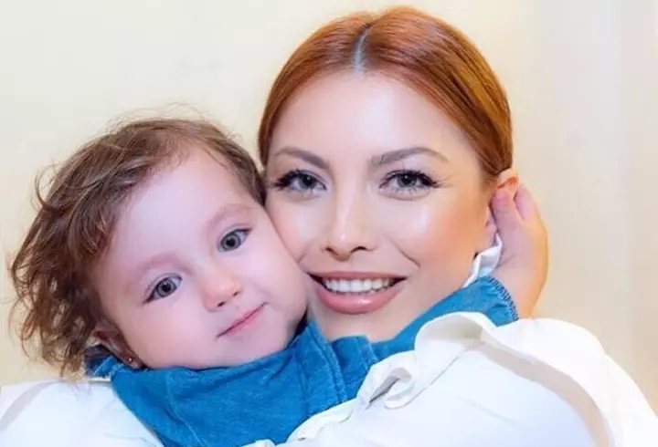 După 10 ani! Andreea Marin și Violeta, fiica ei, pictorial EXCLUSIV în VIVA! de iulie. Totul din culisele ședinței foto!