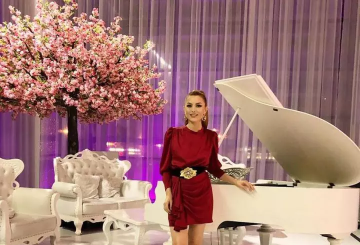 După 10 ani! Andreea Marin și Violeta, fiica ei, pictorial EXCLUSIV în VIVA! de iulie. Totul din culisele ședinței foto!