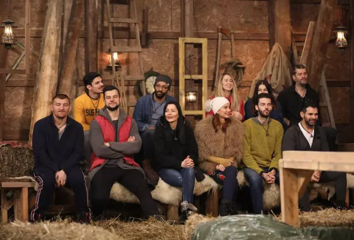 Cristina Spătar iubește din nou: „Toate fetele au un iubit, eu de ce să nu am?”