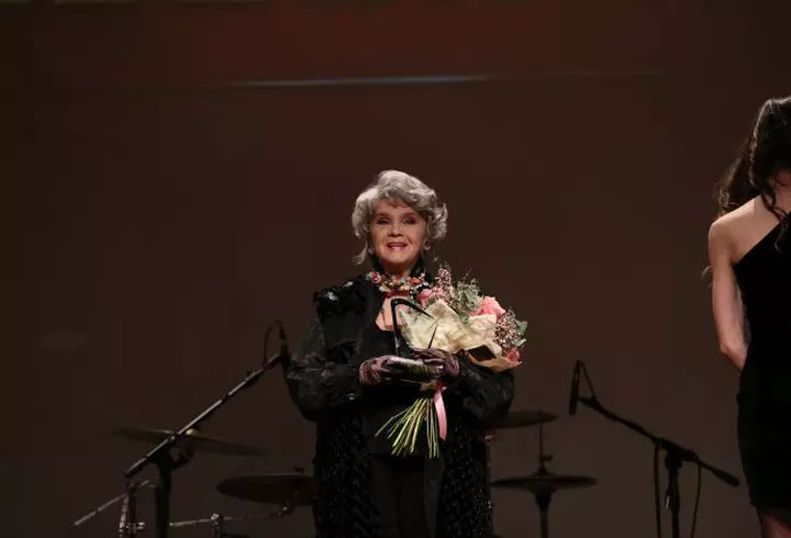 Cristina Ciobănaşu şi Vlad Gherman, despre prima întâlnire. Actorii din FRUCTUL OPRIT au spus în VIVA! de aprilie ce iubesc unul la celălalt, după 7 ani