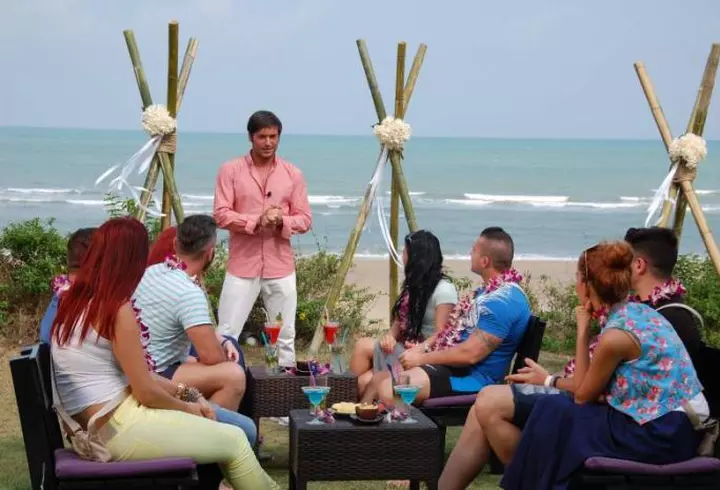 Ce semnificație are numele celui de-al șaselea copil al Ancăi Serea. Viitoarea mămică este însărcinată în 6 luni și va avea o fetiță